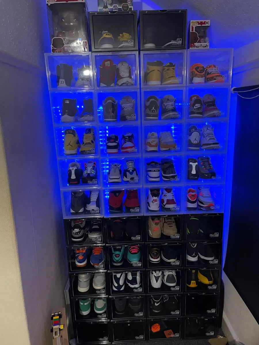 shoestack clear and black front view shoe boxes clear and black front view shoe boxes