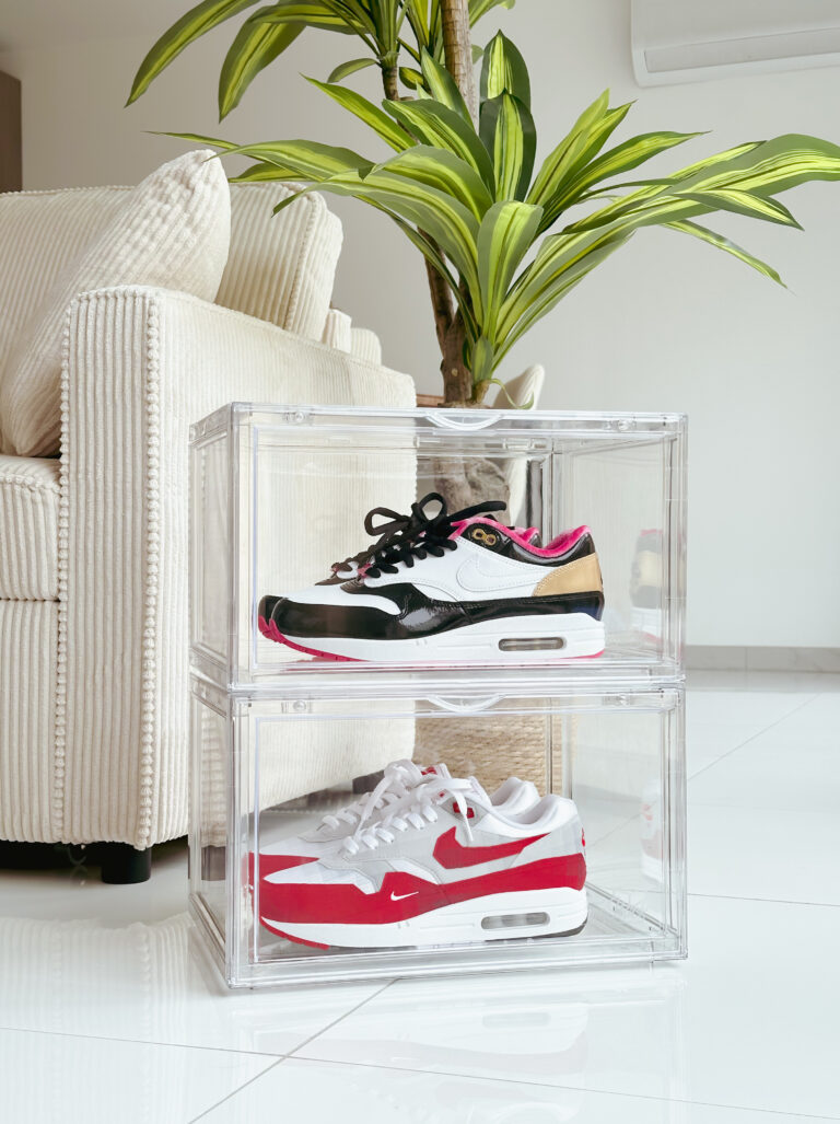 Acrylic shoe display boxes
